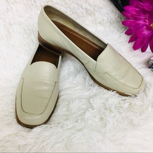 Naturalizer Leather Slip Ons Size 6M